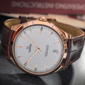 Omega De Ville Trésor 43253402102002 Manual COSC 18K Rose Gold 40mm/Box