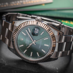 Rolex Datejust II 126334 Oyster Green Dial Fluted Bezel 41mm/Complete