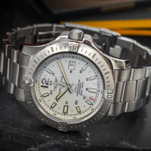 Breitling Colt 200M A17388 White Dial Automatic COSC 44mm/Kpl