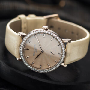 Patek Philippe Calatrava Lady 7120 Manual 18k Gold Diamonds 31mm/Etui