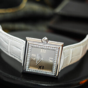 Patek Philippe Gondolo Lady 4868/1G-001 Quartz 18k Gold Diamonds 28mm/Kpl