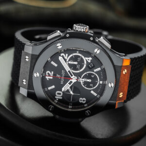 Hublot Big Bang Black Magic Chronograph 301.CX.130.RX Ceramic 44mm/Dok.