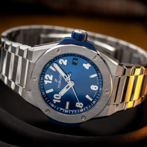 Hublot Big Bang Integrated Blue 457.NX.7170.NX Time Only Titanium 38mm/Set